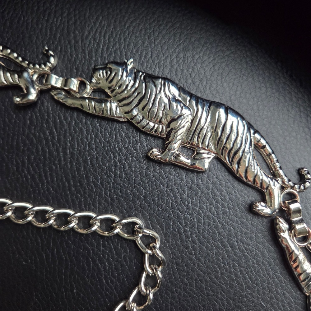 Vintage 90s Silver Tone Tiger Panther Chain Link Belt Y2K Statement Chunky 40" - Picture 2 of 15